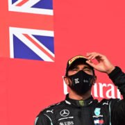 刘易斯汉密尔顿庆祝他的iMola GP获胜